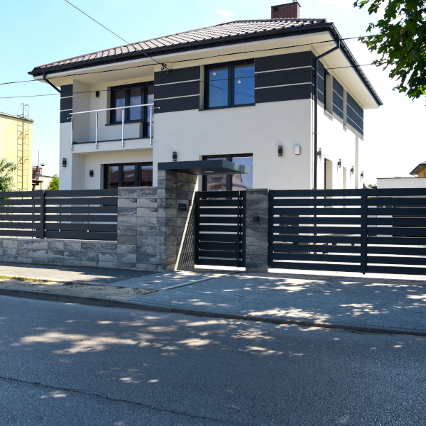 Modulární hliníkové oplocení řady Berlin
