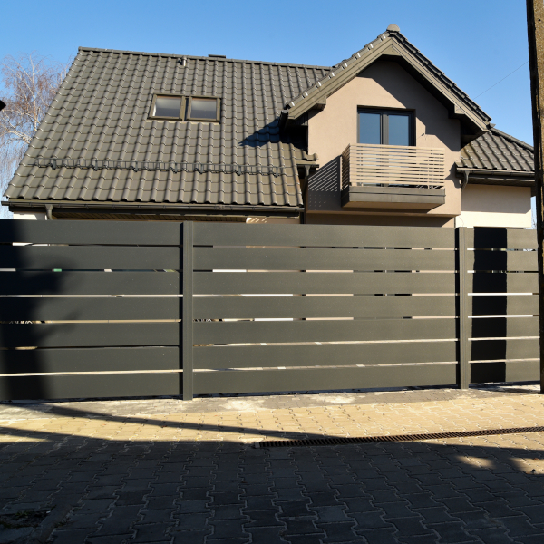 Bogota Series Modular Aluminum Fence