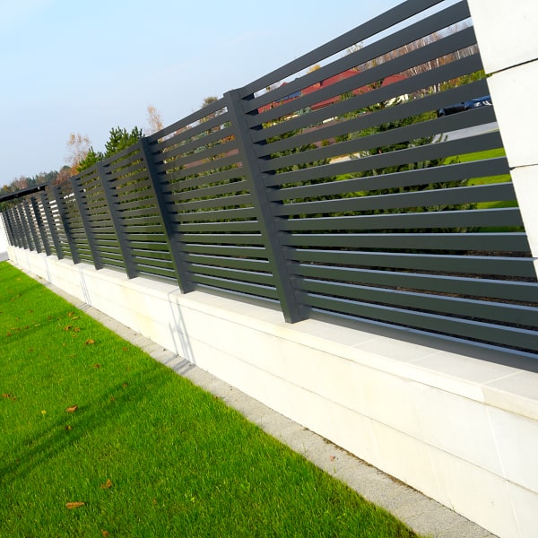 Implementation of the Palermo aluminum fence.